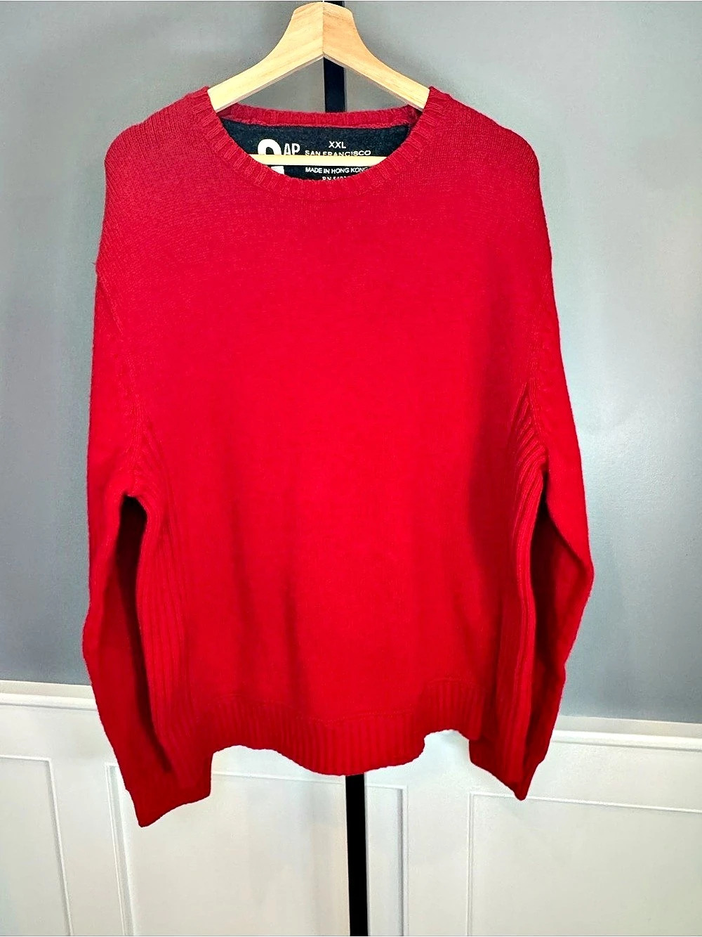 Vintage 2006 Gap Men’s XXL Red Wool Blend Elbow Patch Sweater